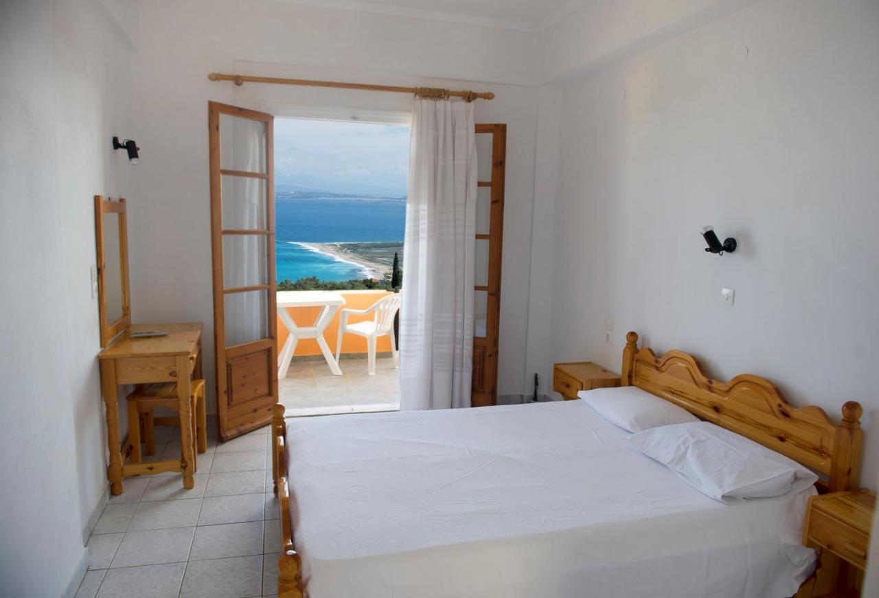 Pansion Laertes Apartment Tsoukaladhes Room photo