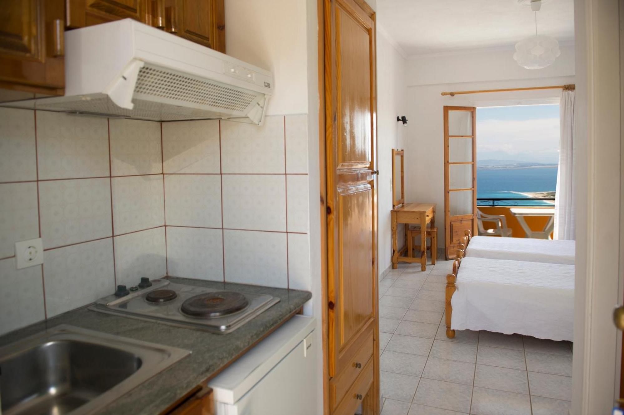 Pansion Laertes Apartment Tsoukaladhes Exterior photo